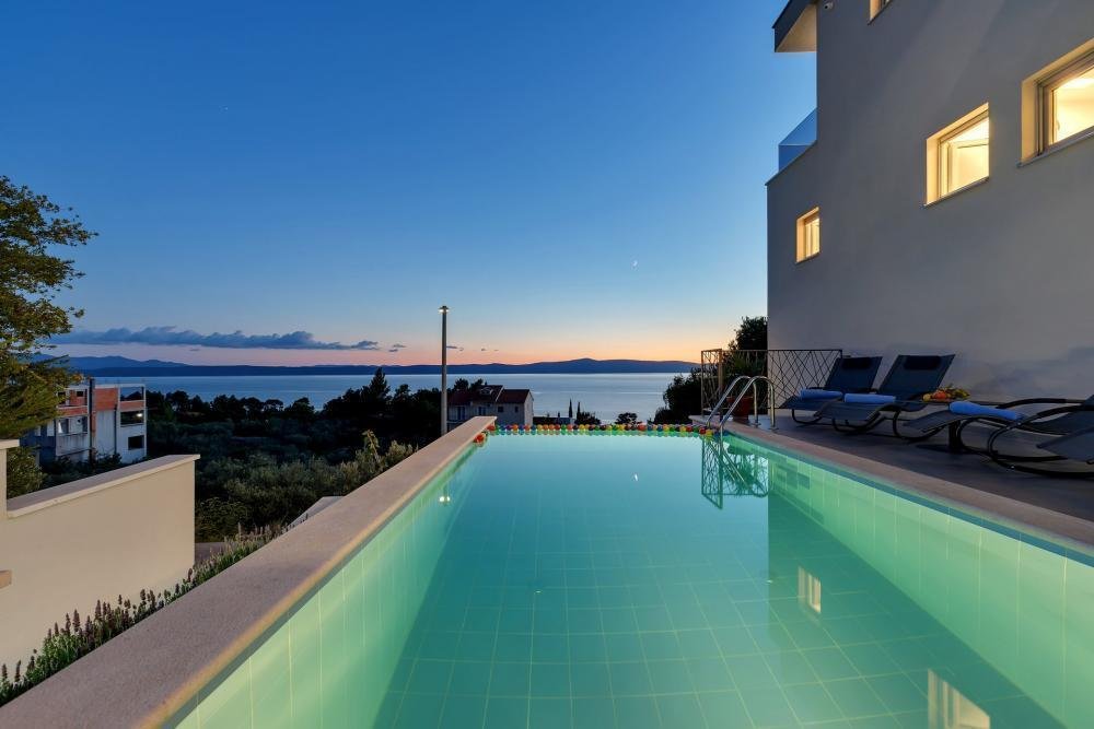 Hotel Na predaj - Splitsko-dalmatinska Podgora