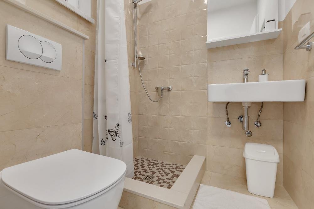 Hotel Na predaj - Splitsko-dalmatinska Podgora