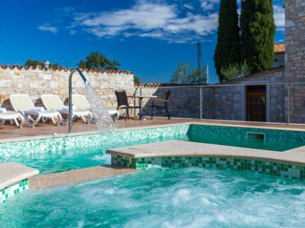Hotel Na sprzedaż - Istarska Tar-Vabriga