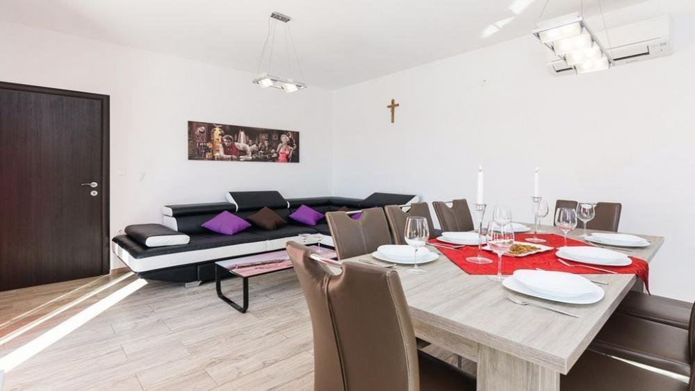 Casa In vendita - Zadarska Zadar