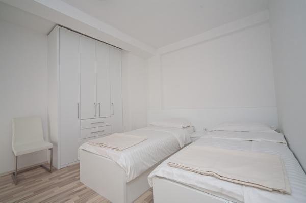 Hotel Na predaj - Ličko-senjska Novalja