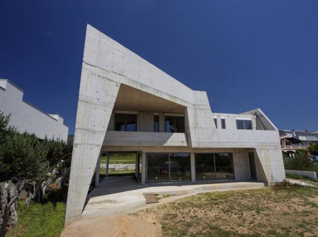 Dom na predaj 393 m² – Split