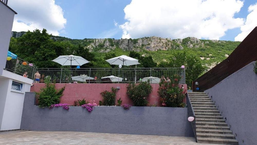 Hotel Naprodaj -  Novi Vinodolski