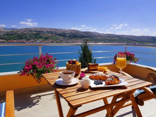Hotel na prodej 600 m² – Pag