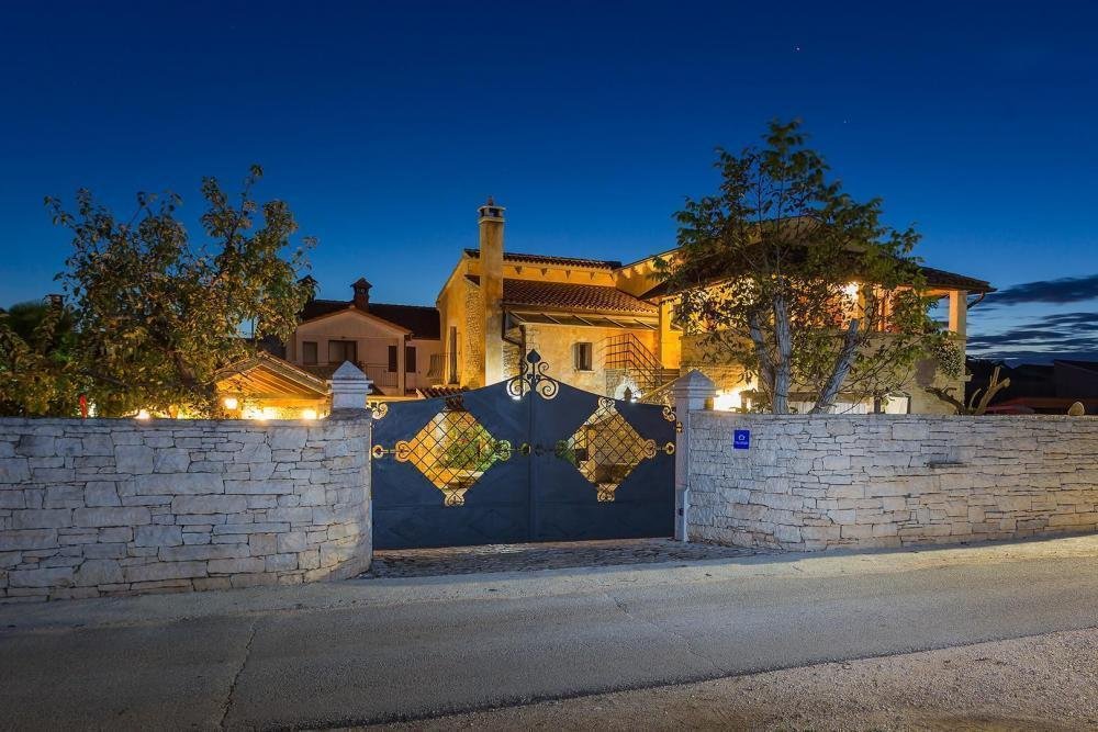 House For sale - Istarska Sveti Petar U šumi - foto 1/24