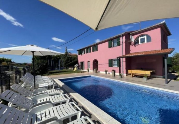 Casa in vendita 260 m² – Kapelica