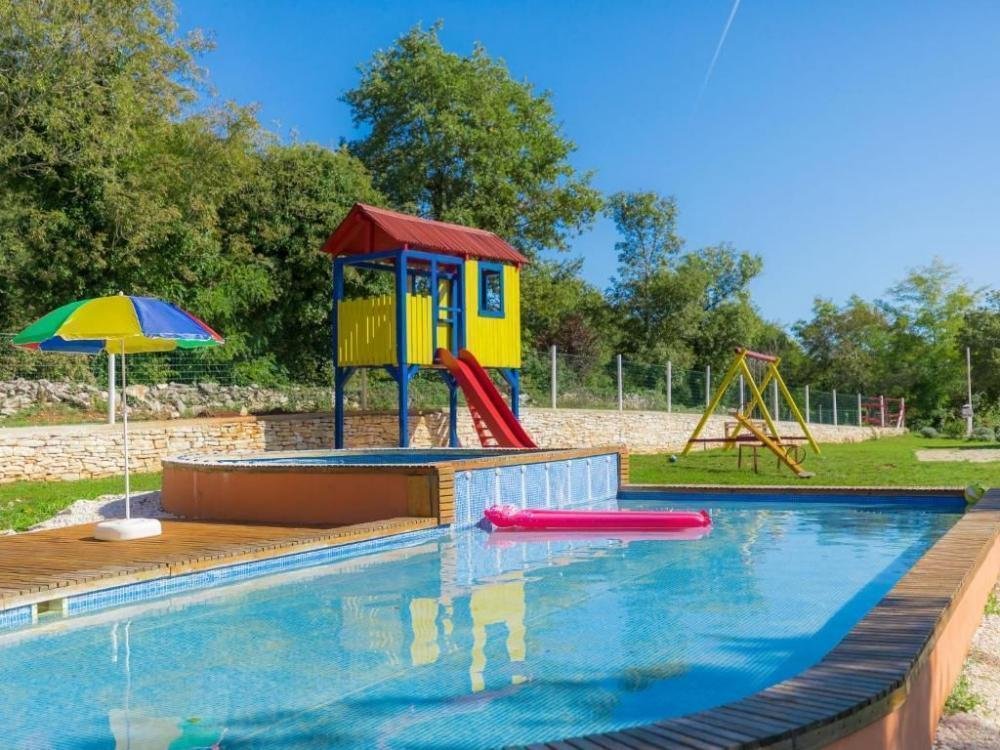 Hotel Na prodaju - Istarska Tinjan