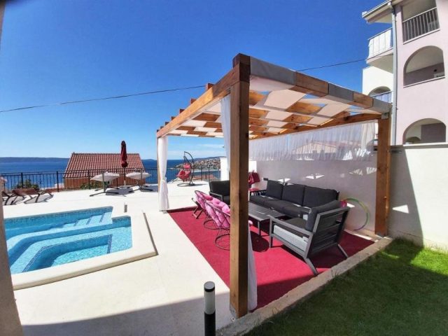 Hotel for sale 330 m² – Čiovo
