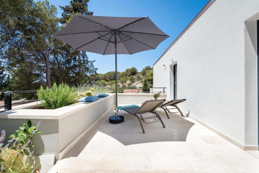 Casa In vendita - Splitsko-dalmatinska Milna