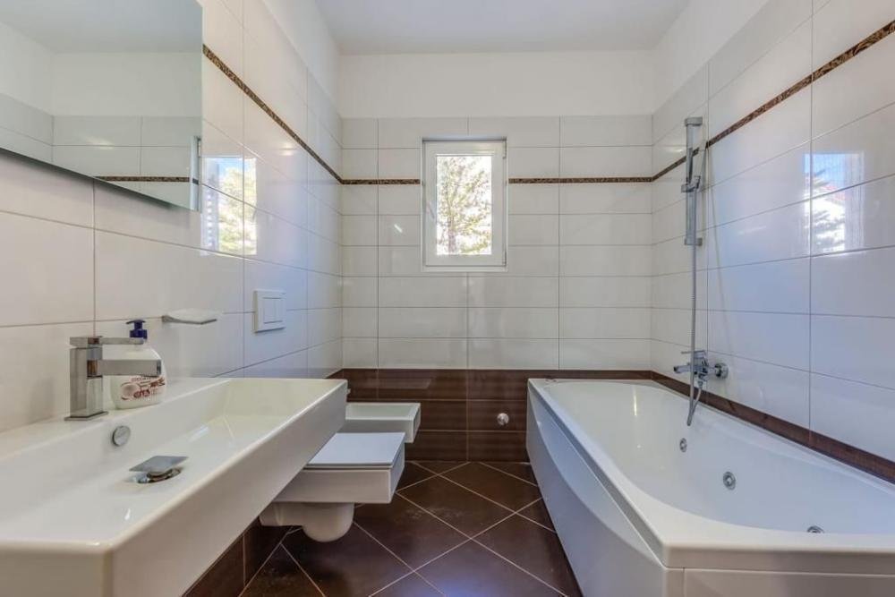 Hotel Na prodaju - Primorsko-goranska Rab