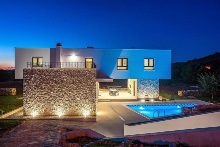 Dom na predaj 300 m² – Split