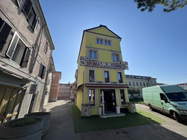 Hotel in vendita 240 m² – Umag
