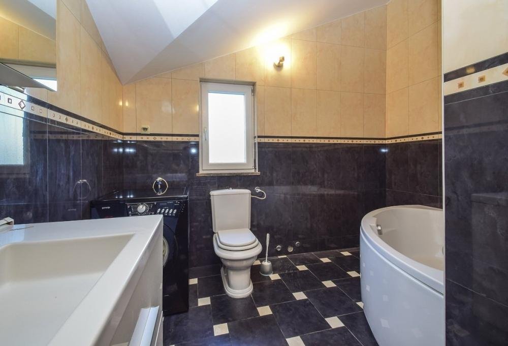 Casa In vendita - Šibensko-kninska Vodice