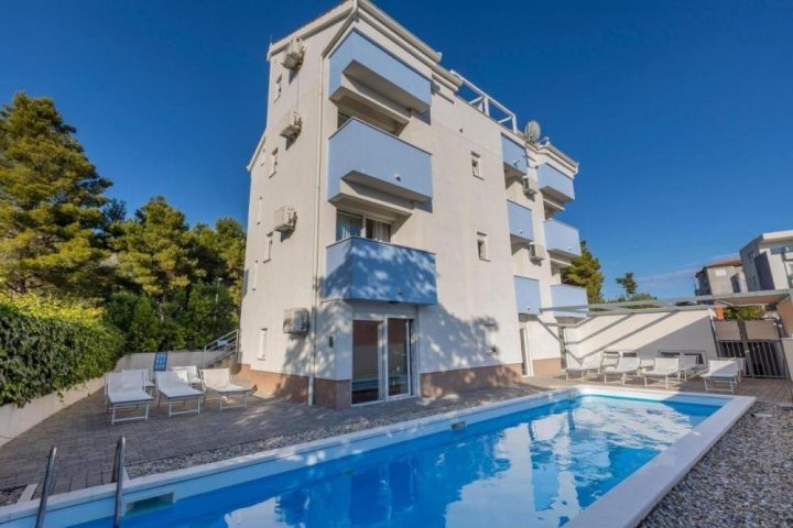 Hotel for sale 468 m² – Podstrana