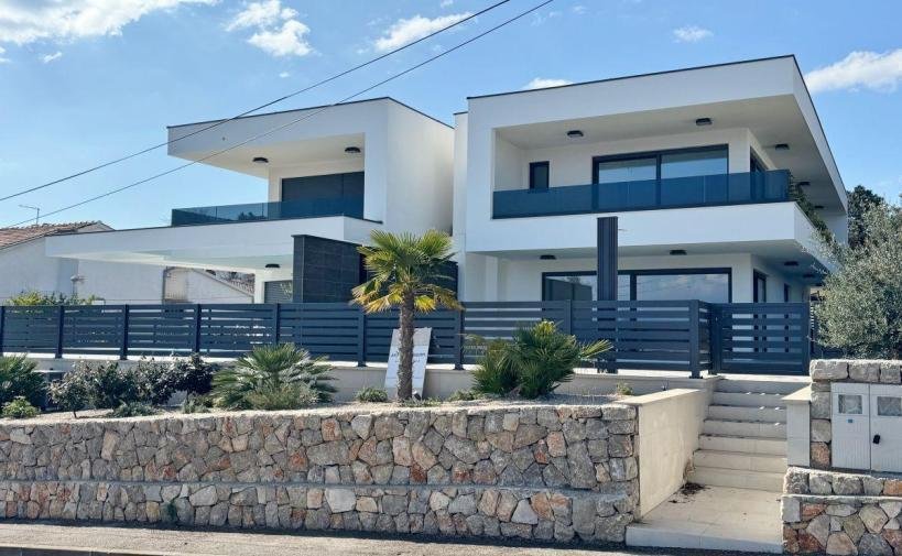 Casa In vendita - Primorsko-goranska Omišalj - foto 1/24