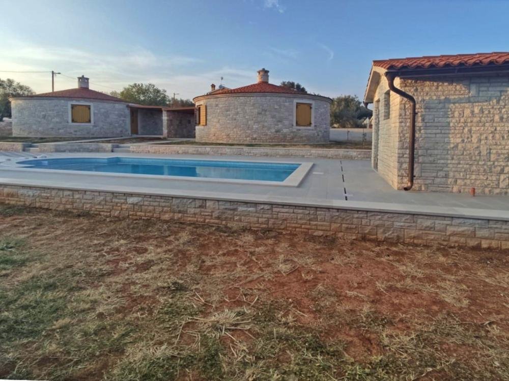 Hotel For sale - Istarska Marčana