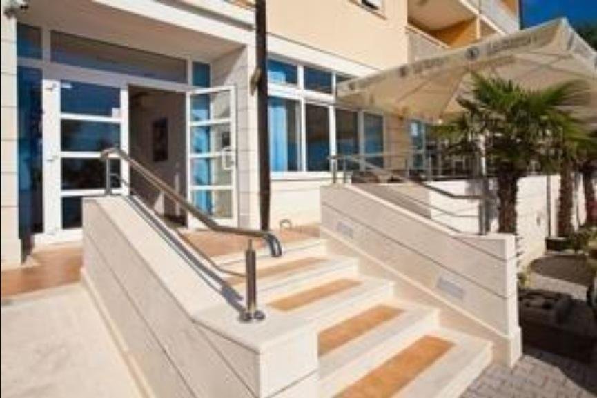 Hotel For sale - Splitsko-dalmatinska Gradac