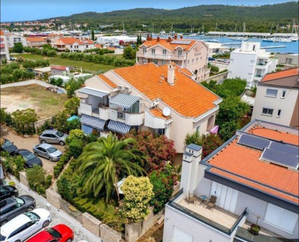 Hotel in vendita 610 m² – Bibinje