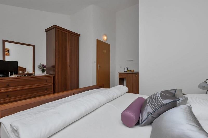 Hotel Naprodaj - Splitsko-dalmatinska Tučepi