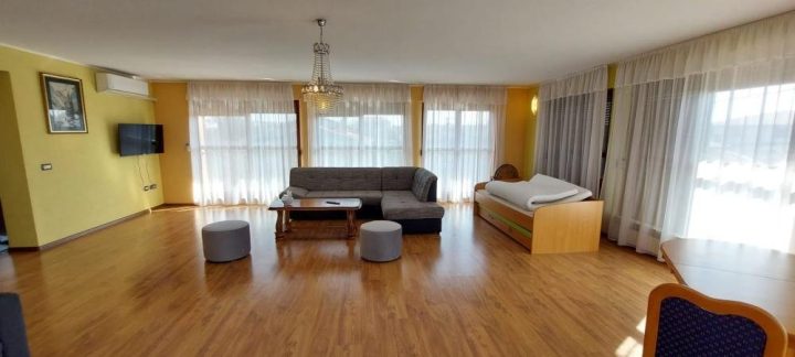 Hotel à vendre 523 m² – Galižana