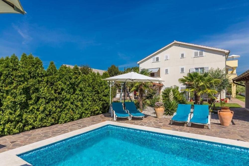 Hotel For sale - Primorsko-goranska Malinska-Dubašnica