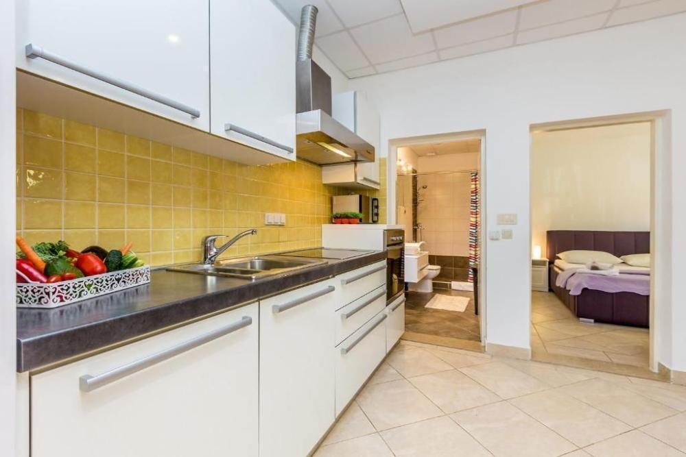 Hotel For sale - Primorsko-goranska Malinska-Dubašnica