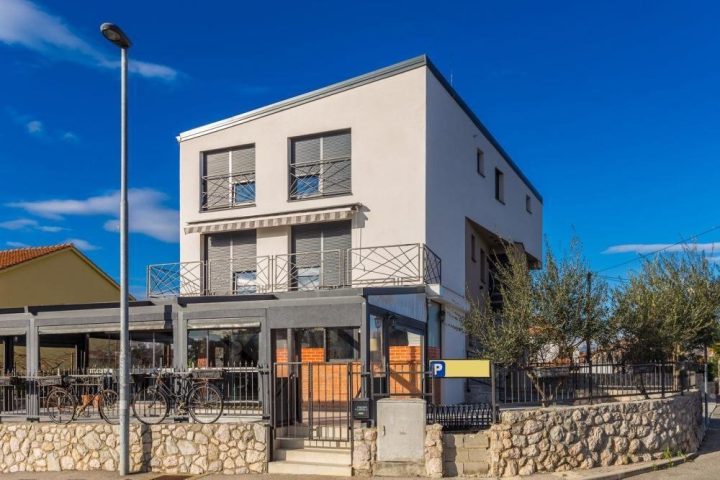 Hotel Na prodaju - Primorsko-goranska Omišalj - foto 2/15