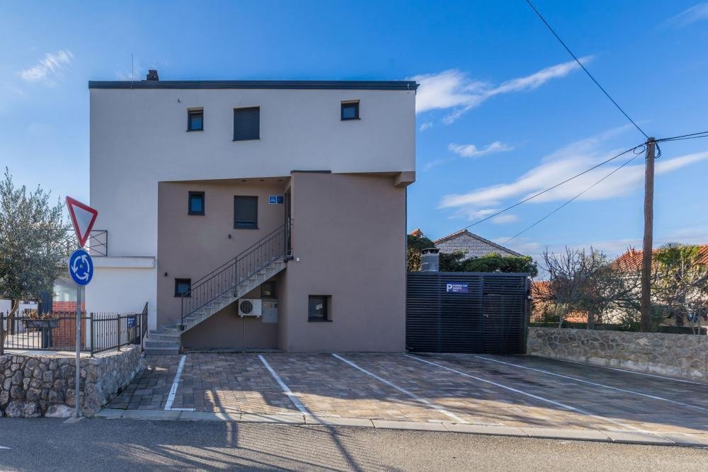 Hotel Naprodaj - Primorsko-goranska Omišalj