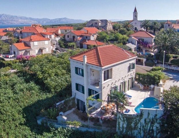 Casa In vendita - Splitsko-dalmatinska Supetar - foto 2/24