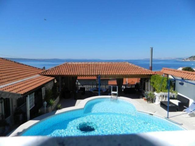 Hotel na prodaju 1036 m² – Dugi Rat