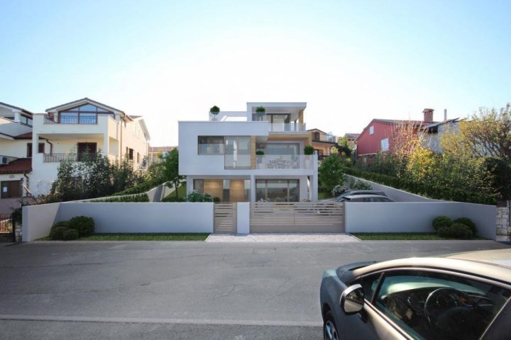 Kuća na prodaju 180 m² – Crveni Vrh
