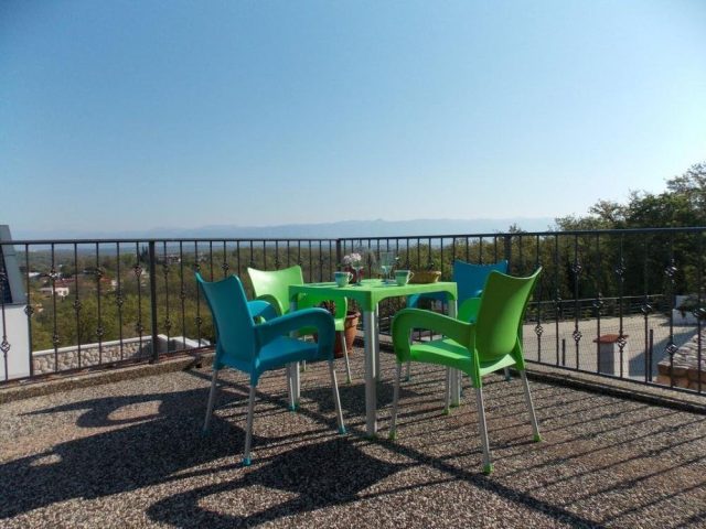 Hotel na sprzedaż 390 m² – Njivice