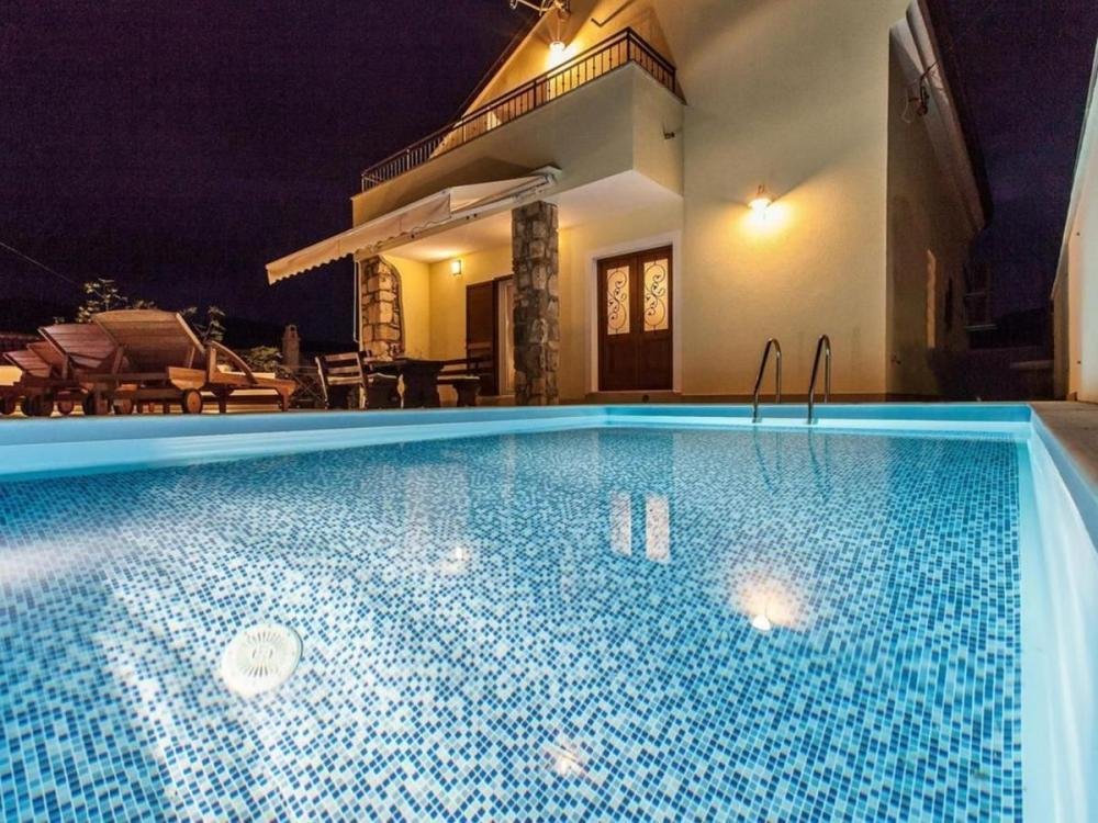 House For sale - Primorsko-goranska Vinodolska Općina
