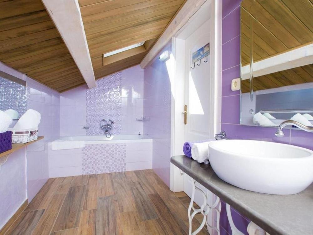 House For sale - Primorsko-goranska Vinodolska Općina
