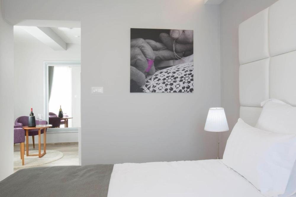 Hotel Na prodej - Zadarska Pag