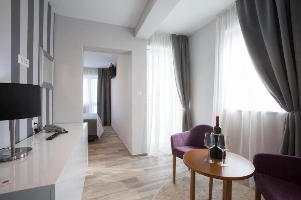 Hotel Na prodej - Zadarska Pag