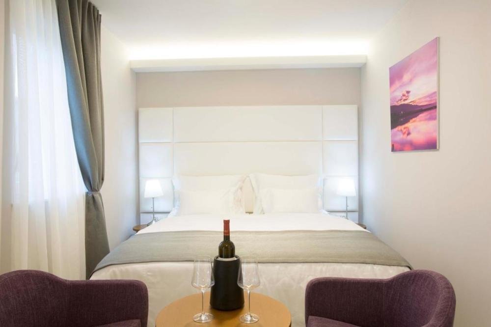 Hotel Na prodej - Zadarska Pag