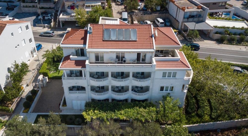 Hotel Na predaj - Splitsko-dalmatinska Tučepi