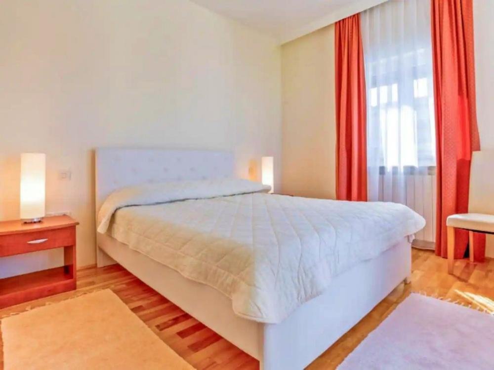 Hotel Naprodaj - Istarska Umag