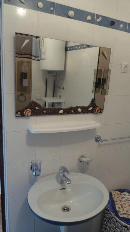 Hotel Naprodaj - Ličko-senjska Senj