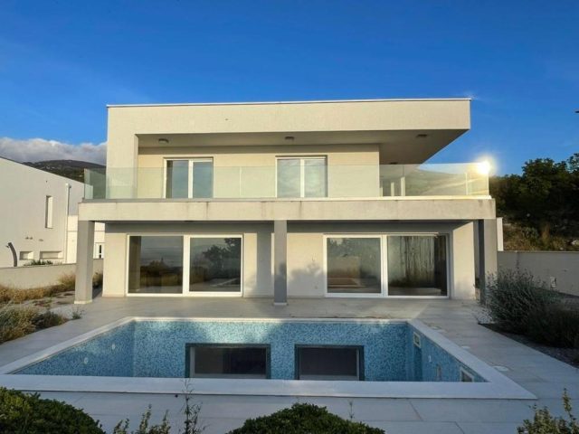 Hiša na predaj 280 m² – Klenovica