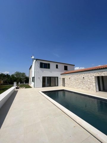 Kuća na prodaju 286 m² – Marčana