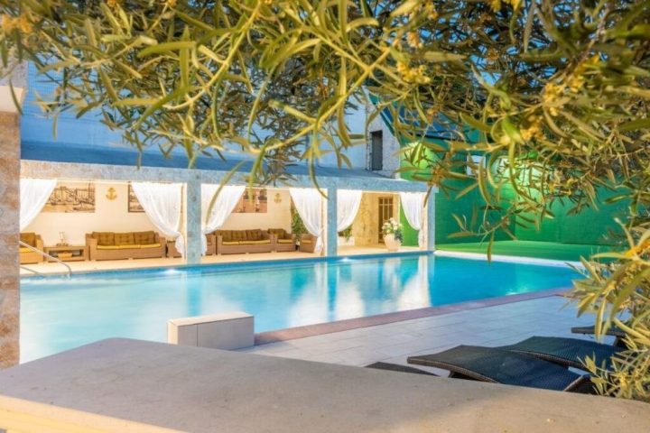 Hotel Na predaj - Primorsko-goranska Crikvenica - foto 2/13