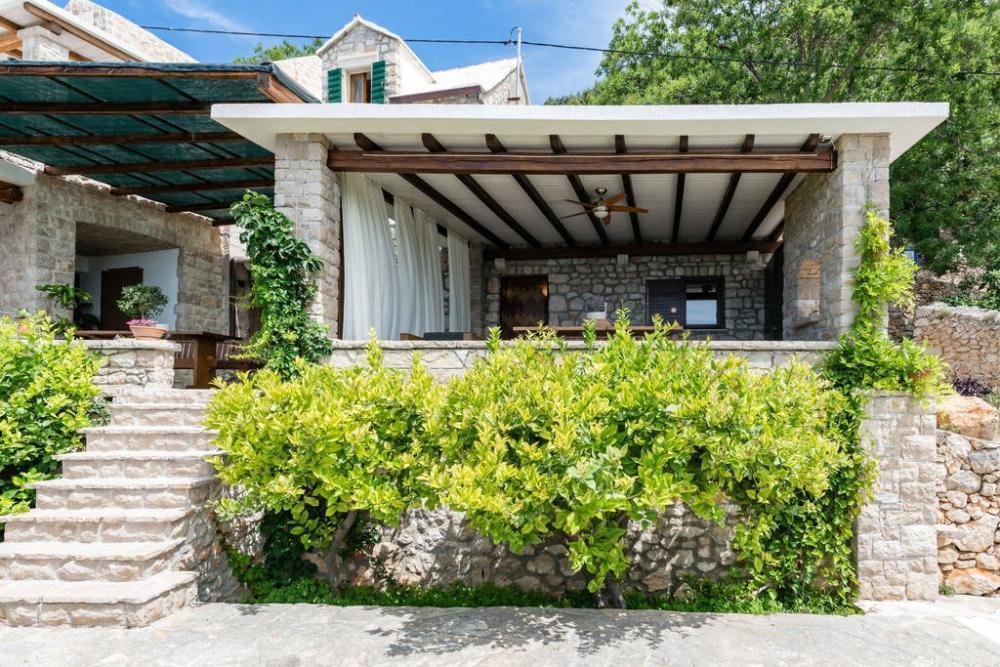 Hotel Naprodaj - Splitsko-dalmatinska Bol