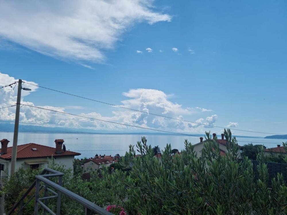 Hotel Naprodaj - Primorsko-goranska Lovran
