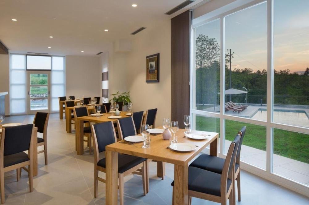 Hotel Naprodaj - Istarska Motovun