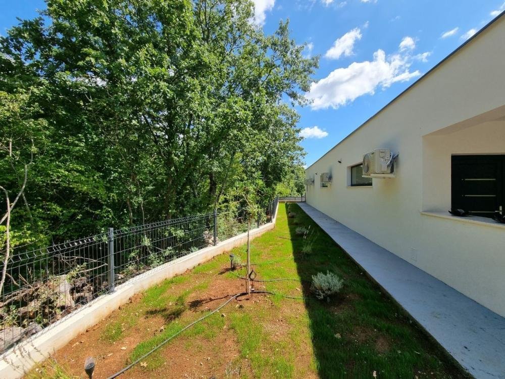 House For sale - Istarska Svetvinčenat