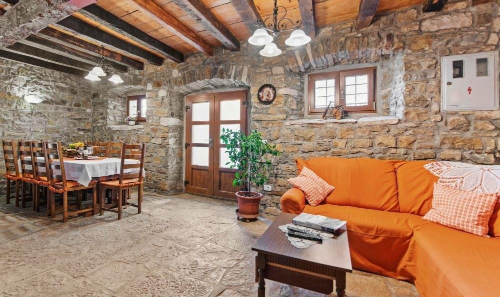 Kuća Na prodaju - Istarska Oprtalj