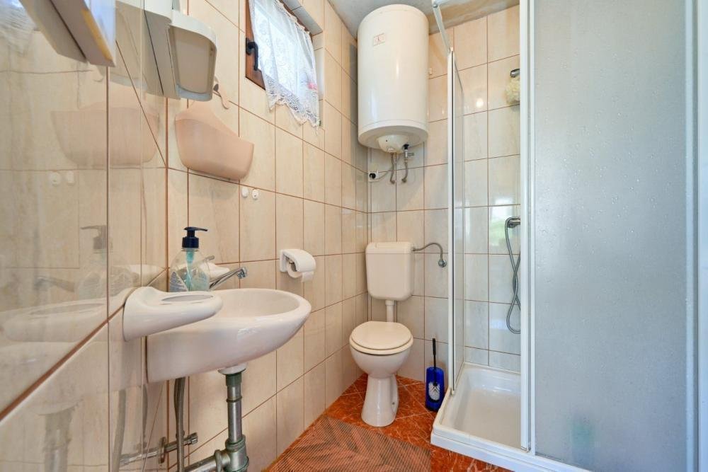 Hotel Na predaj - Primorsko-goranska Malinska-Dubašnica