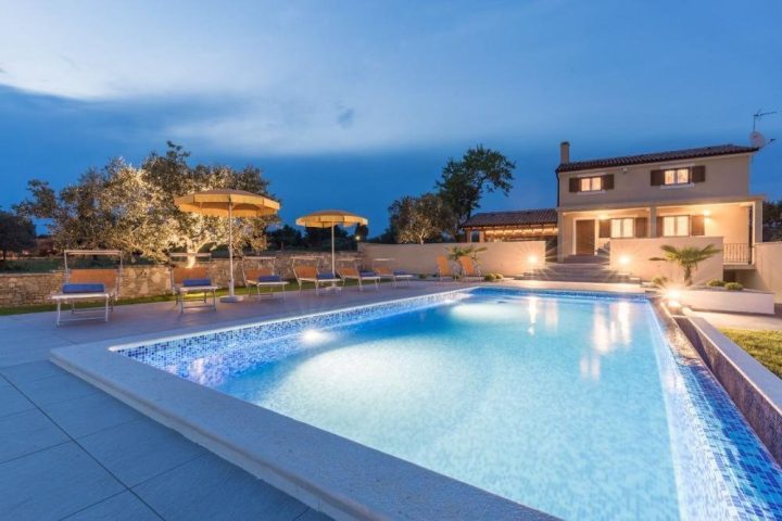 Kuća na prodaju 180 m² – Fažana